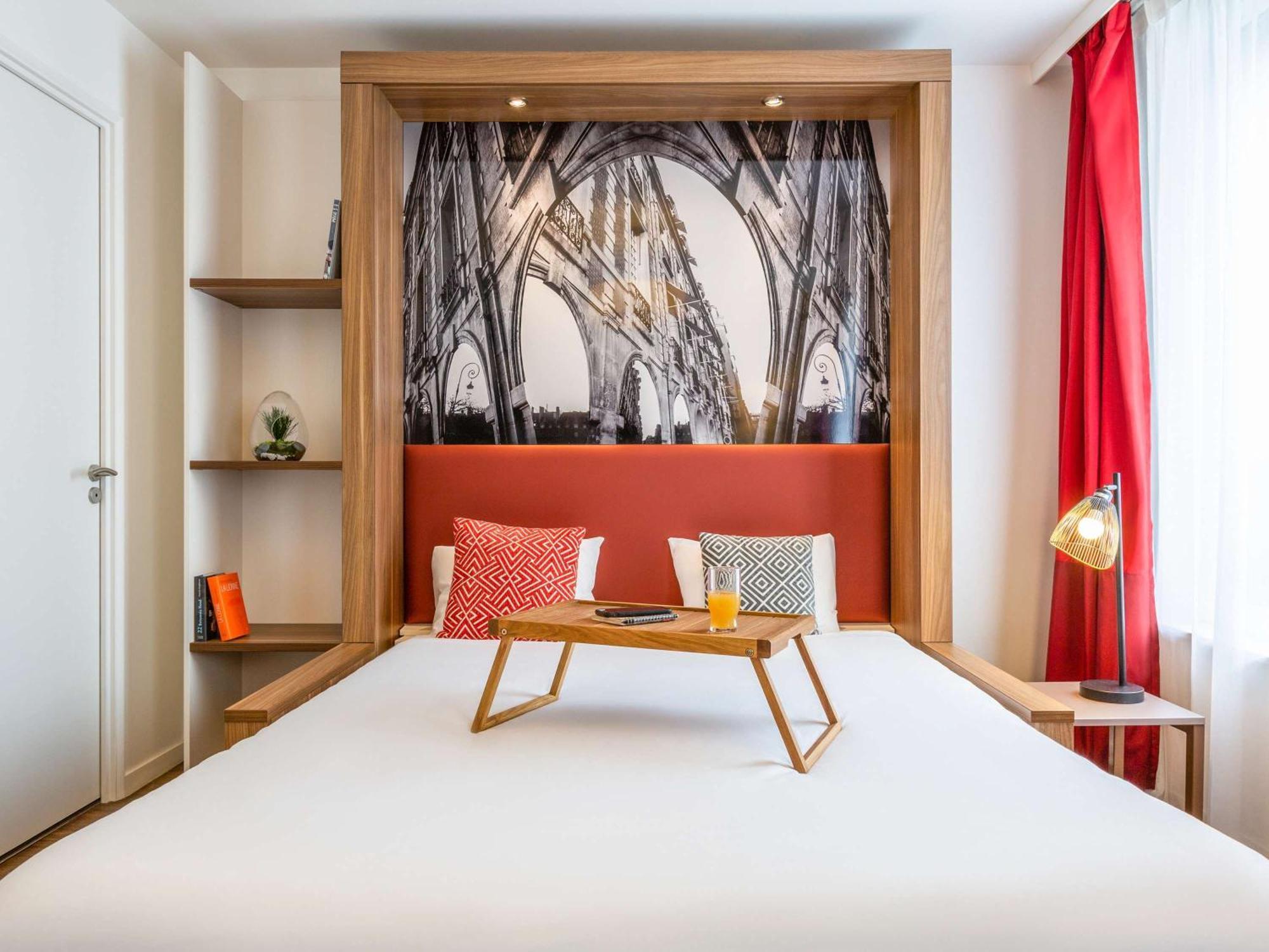 Aparthotel Adagio La Defense Courbevoie Exteriör bild